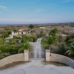 Anna's House