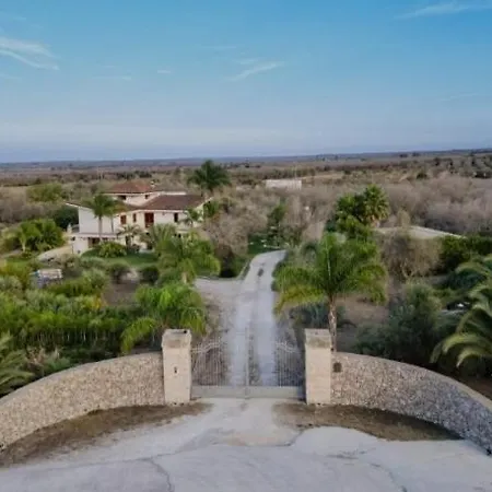 Anna's House