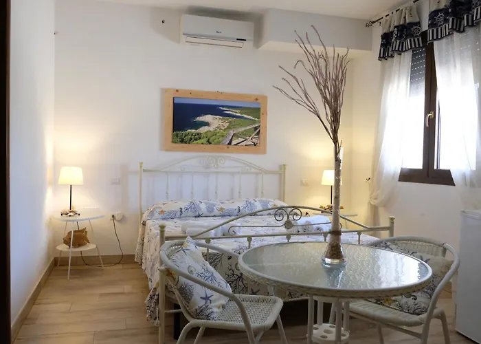 Pensión Anna's House Borgagne