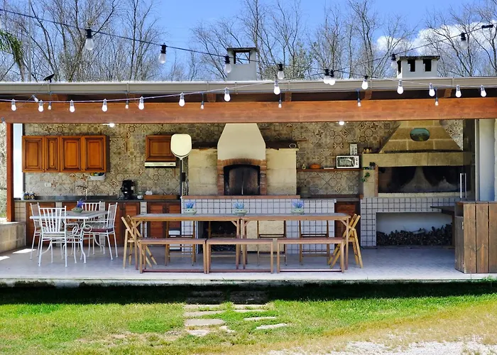 Anna's House Borgagne