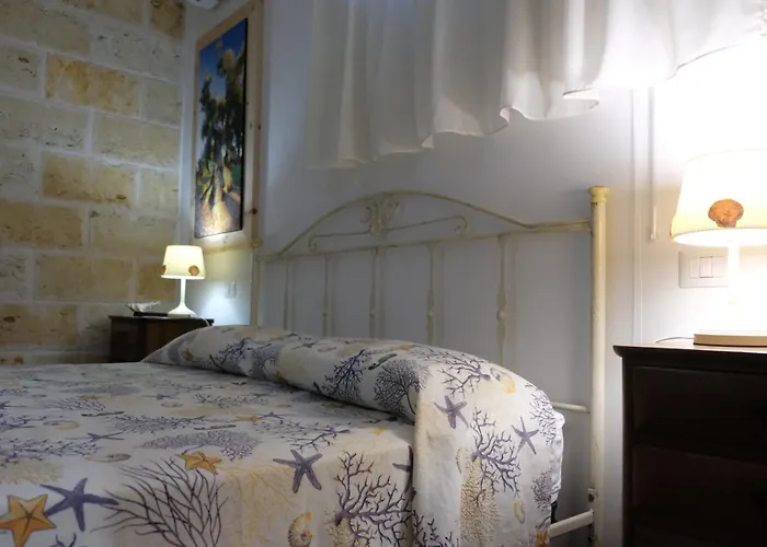 Anna's House Borgagne